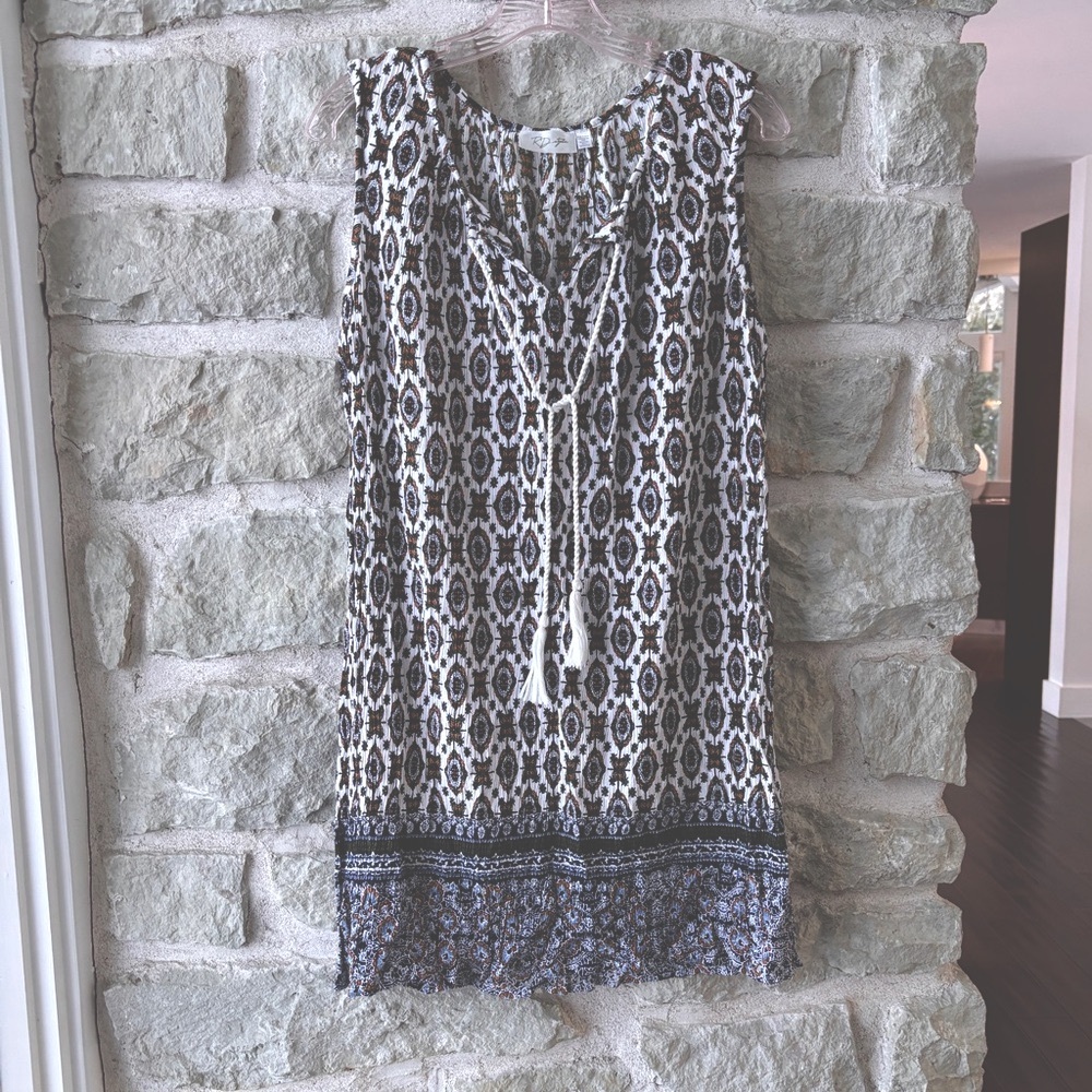 Sleeveless Patterned Dress